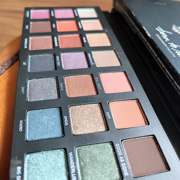 New Urban Decay Eyeshadow Palette - Picture 3 of 4
